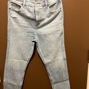 American Eagle Outfitters Light Blue Denim Shorts Women’s Size 8 Short